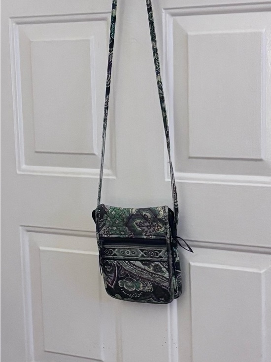 Vera Bradley Handbags - Vera Bradley Green Paisley Quilted Crossbody Bag